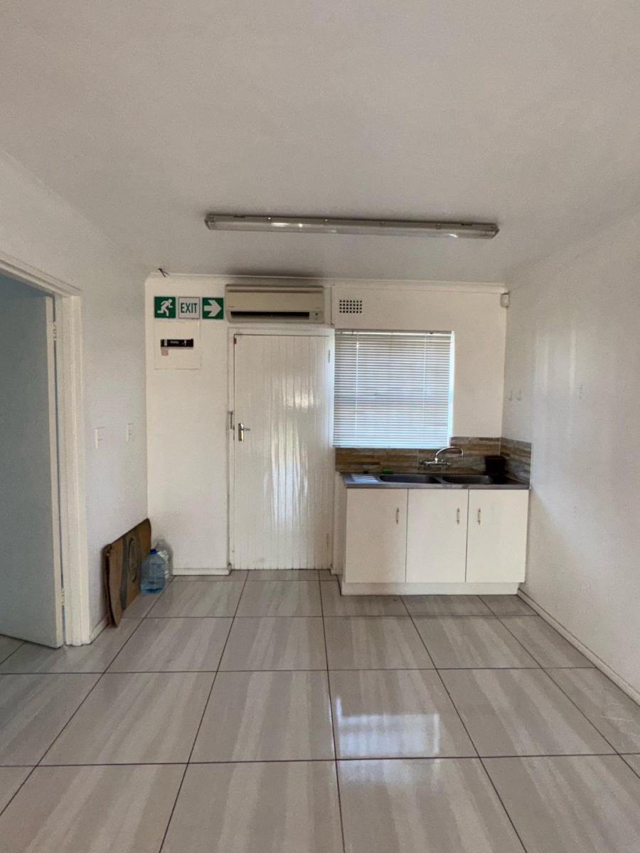  Bedroom Property for Sale in Hillcrest Heights Western Cape